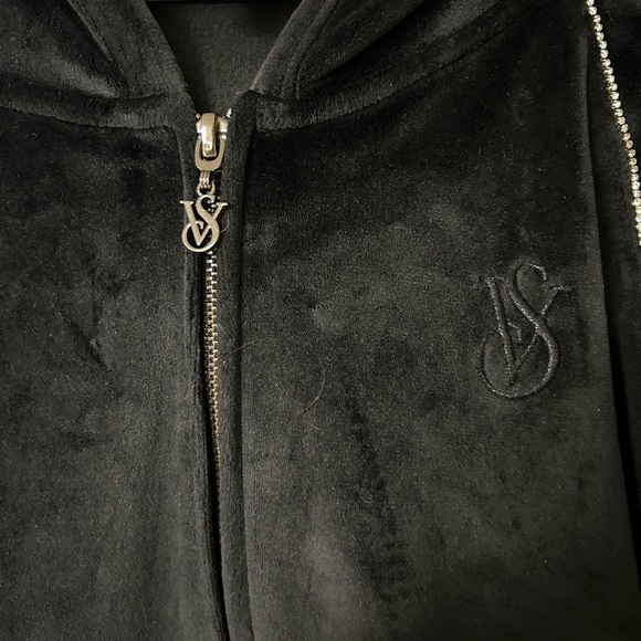 Victoria Secret Velour Rhinestone Black Cropped Sweater - Picture 2 of 4